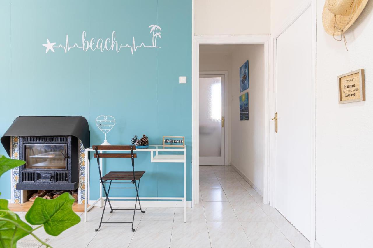 Coastal Paradise & Cozy Home With A 100M From The Beach! كامبريلس المظهر الخارجي الصورة