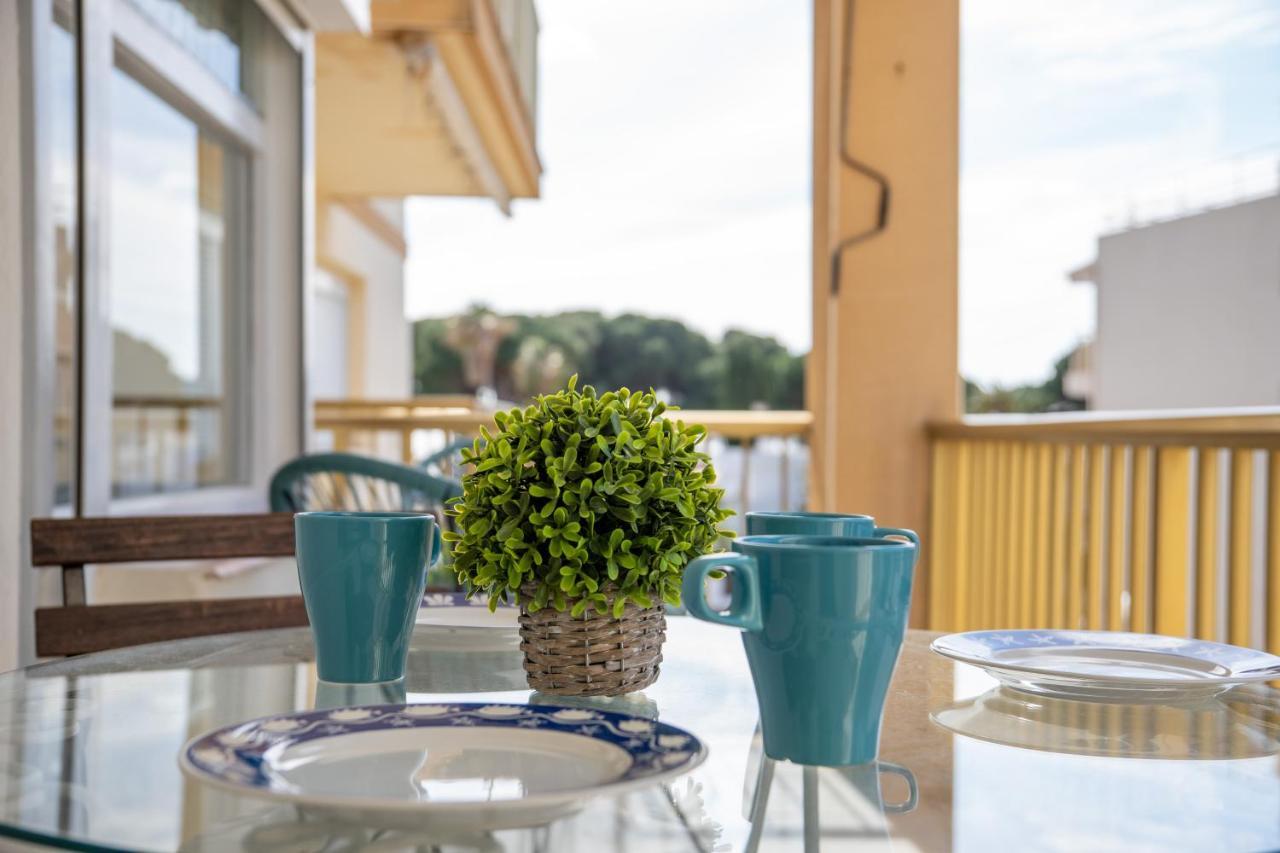 Coastal Paradise & Cozy Home With A 100M From The Beach! كامبريلس المظهر الخارجي الصورة