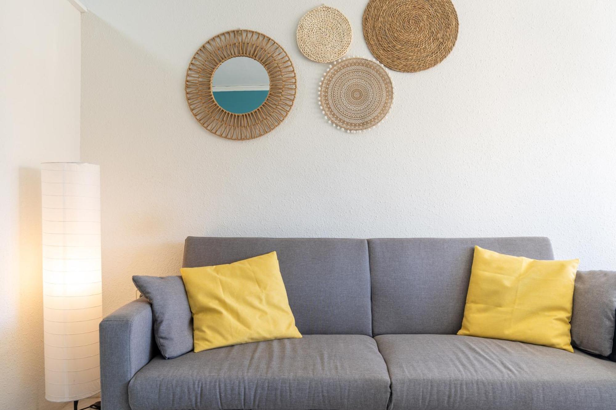 Coastal Paradise & Cozy Home With A 100M From The Beach! كامبريلس المظهر الخارجي الصورة