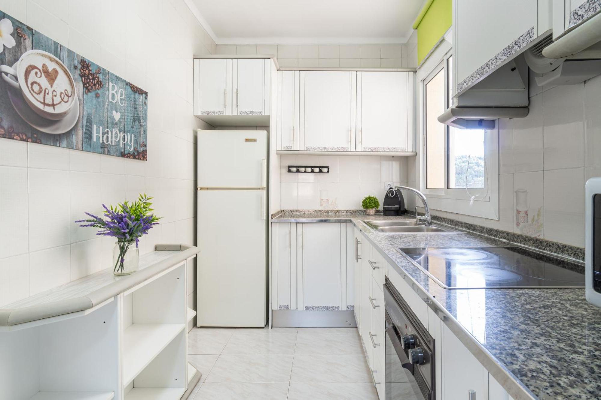 Coastal Paradise & Cozy Home With A 100M From The Beach! كامبريلس المظهر الخارجي الصورة